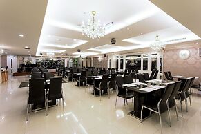 Ever Luck Hotel