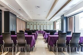 Harmonious Hotel