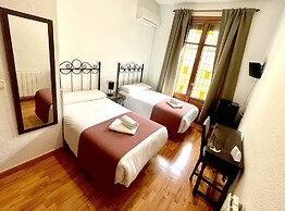 Arteaga Hostal & Baños Árabes Elvira