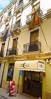 Arteaga Hostal & Baños Árabes Elvira