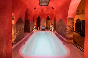 Arteaga Hostal & Baños Árabes Elvira