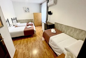 Arteaga Hostal & Baños Árabes Elvira
