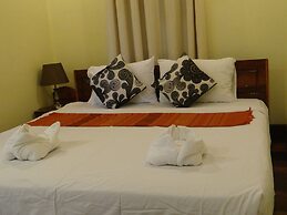 Villa Somphong