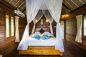 Laguna Reef Huts