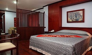 Vansana Riverside Hotel