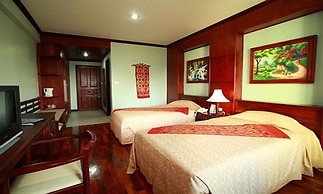 Vansana Riverside Hotel