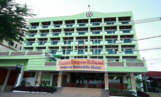 Vansana Riverside Hotel