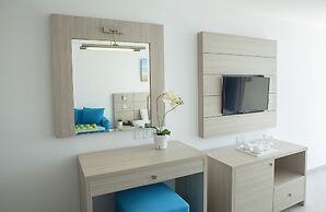 Limanaki Beach Hotel