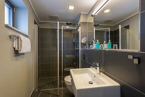 Waveboard Hotel & Boardinghouse