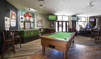 Melton Hotel