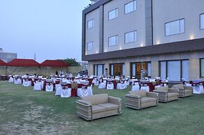Sapna Clarks Inn
