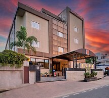 Sapna Clarks Inn