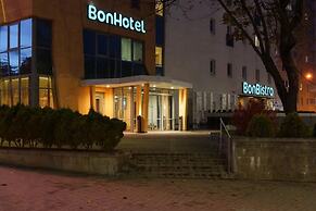 Bonhotel