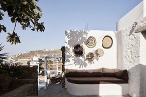 Mr and Mrs White Mykonos