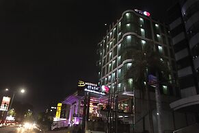Business Hotel Tomang