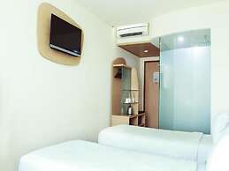 Business Hotel Tomang