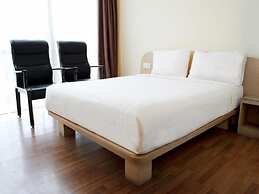 Business Hotel Tomang