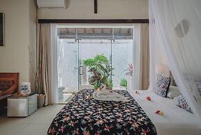 Frangipani Beach Hotel