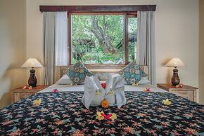 Frangipani Beach Hotel