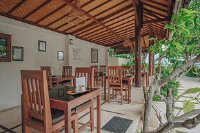Frangipani Beach Hotel