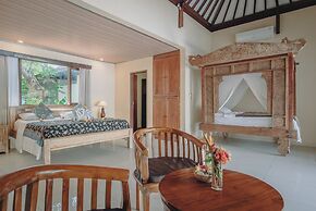 Frangipani Beach Hotel