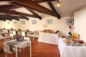 Hearth Hotel