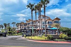 T Island Resort
