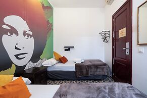 Home Youth Hostel