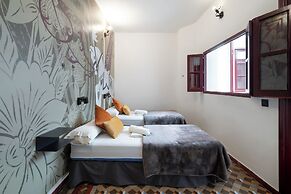 Home Youth Hostel
