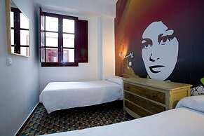 Home Youth Hostel