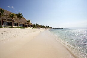 Akumal Bay Beach & Spa Resort
