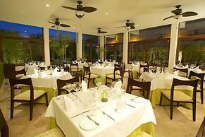 Akumal Bay Beach & Spa Resort
