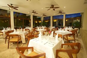 Akumal Bay Beach & Spa Resort