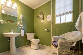 Chestnut Inn Bed and Breakfast