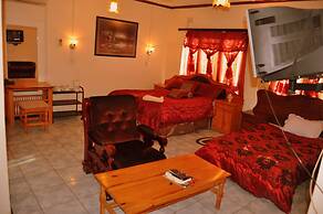 Wane Guest Lodge