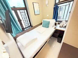 Apple Hostel