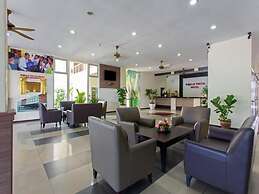 World Youth Hotel