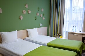 Diplomat Hotel