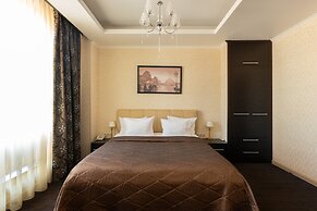 Diplomat Hotel