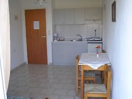 Dimitra Apartments