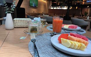 Hotel Block Suites