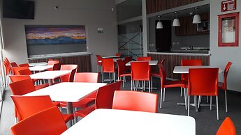 Hotel Block Suites