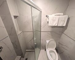 Hotel Block Suites