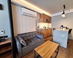 Hotel Block Suites