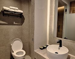Hotel Block Suites