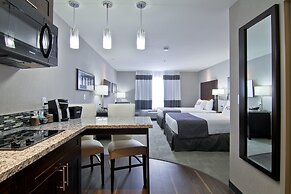 Home Inn and Suites Regina Airport