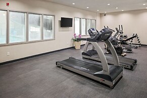 Home Inn and Suites Regina Airport