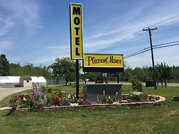 Pleasant Manor Motel