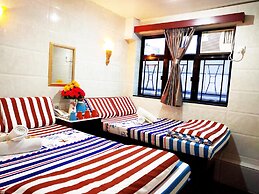 Days Hotel HK - Hostel