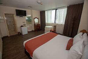 Miraflores Colon Hotel